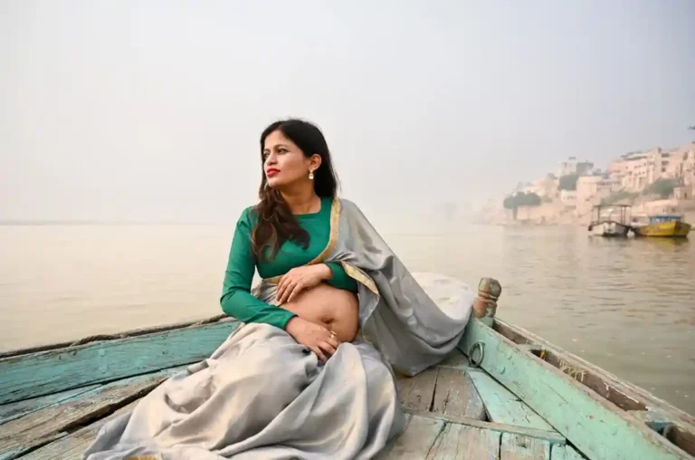 Maternity Photoshoot in Varanasi