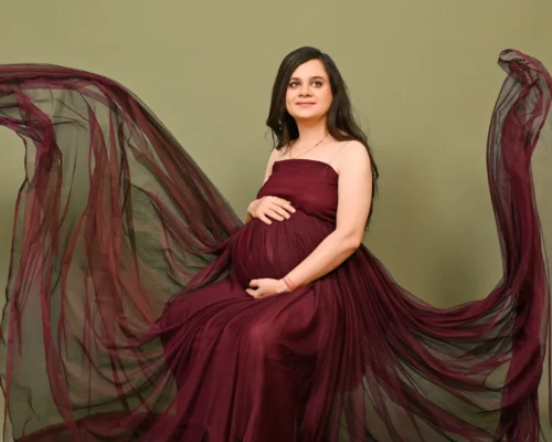 studio maternity photo shoot