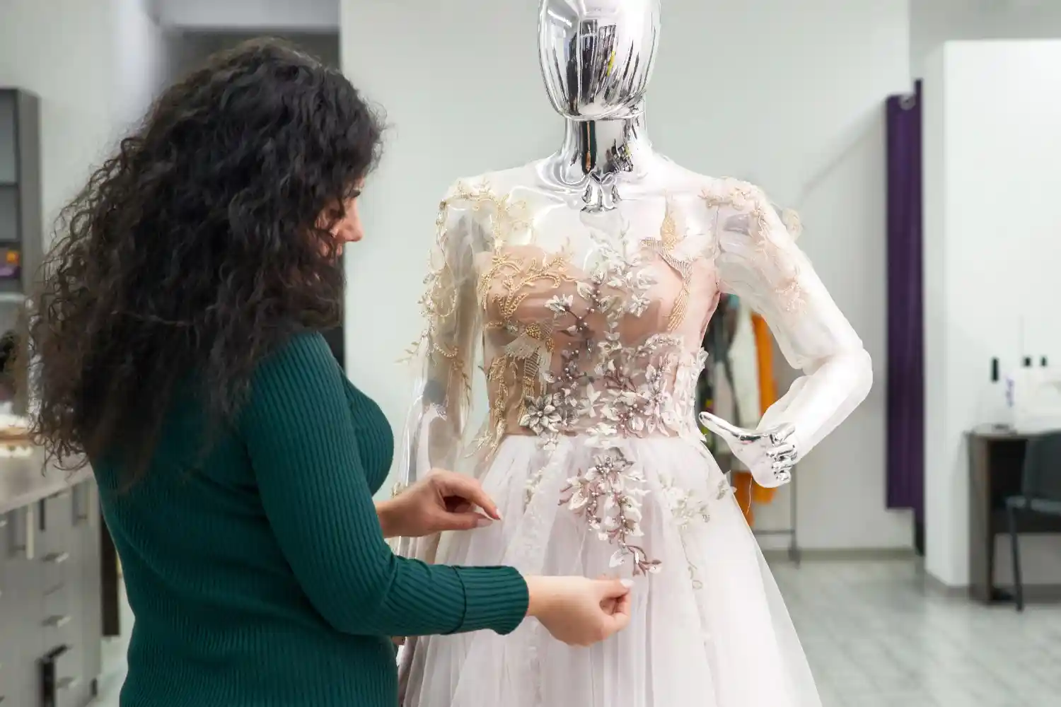 Rent the Perfect Outfits for Your Pre-wedding and Maternity Photoshoots