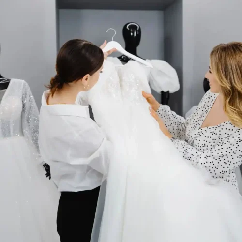 rent the Perfect Outfits for Your Pre-Wedding and Maternity Photoshoots in Lucknow