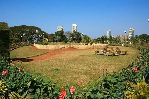 Pre Wedding Shoot in Hanging Gardens