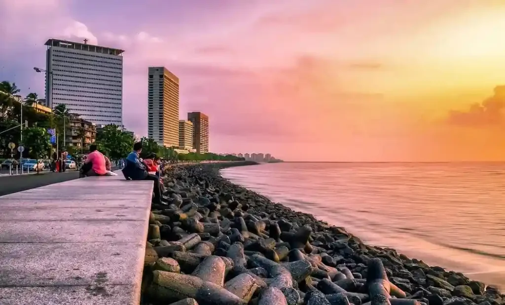 pre wedding shoot in Marine Drive, Mumbai