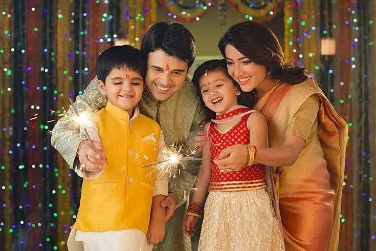 Diwali Family Photoshoot Ideas