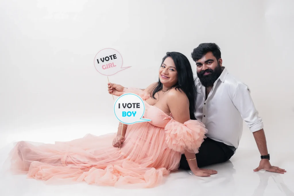 Maternity Photoshoot in Lucknow covering solo, couple and family portraits during pregnancy by ChitraGeek Studios